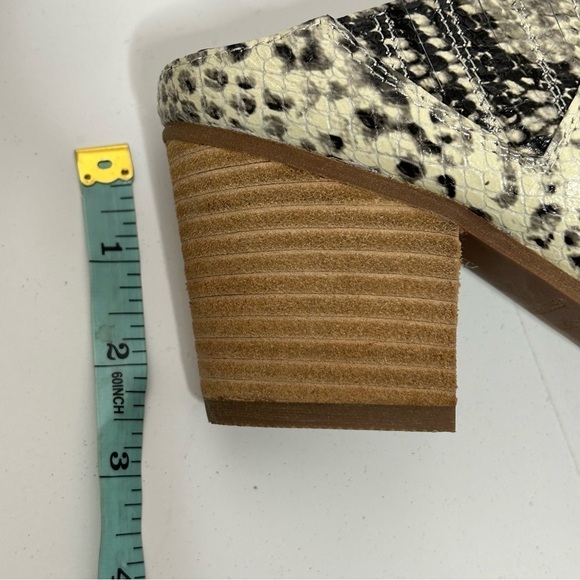 New Blondo Norwich Natural Snake Leather Mules - Picture 16 of 16